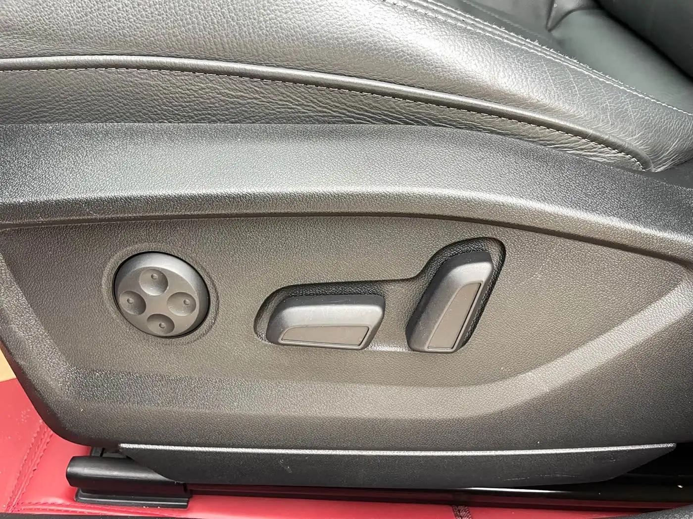 Audi Q2L 2022 — Photo 12/15