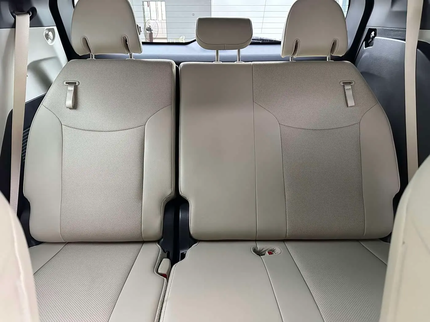 Toyota Sienna 2022 — Photo 16/17