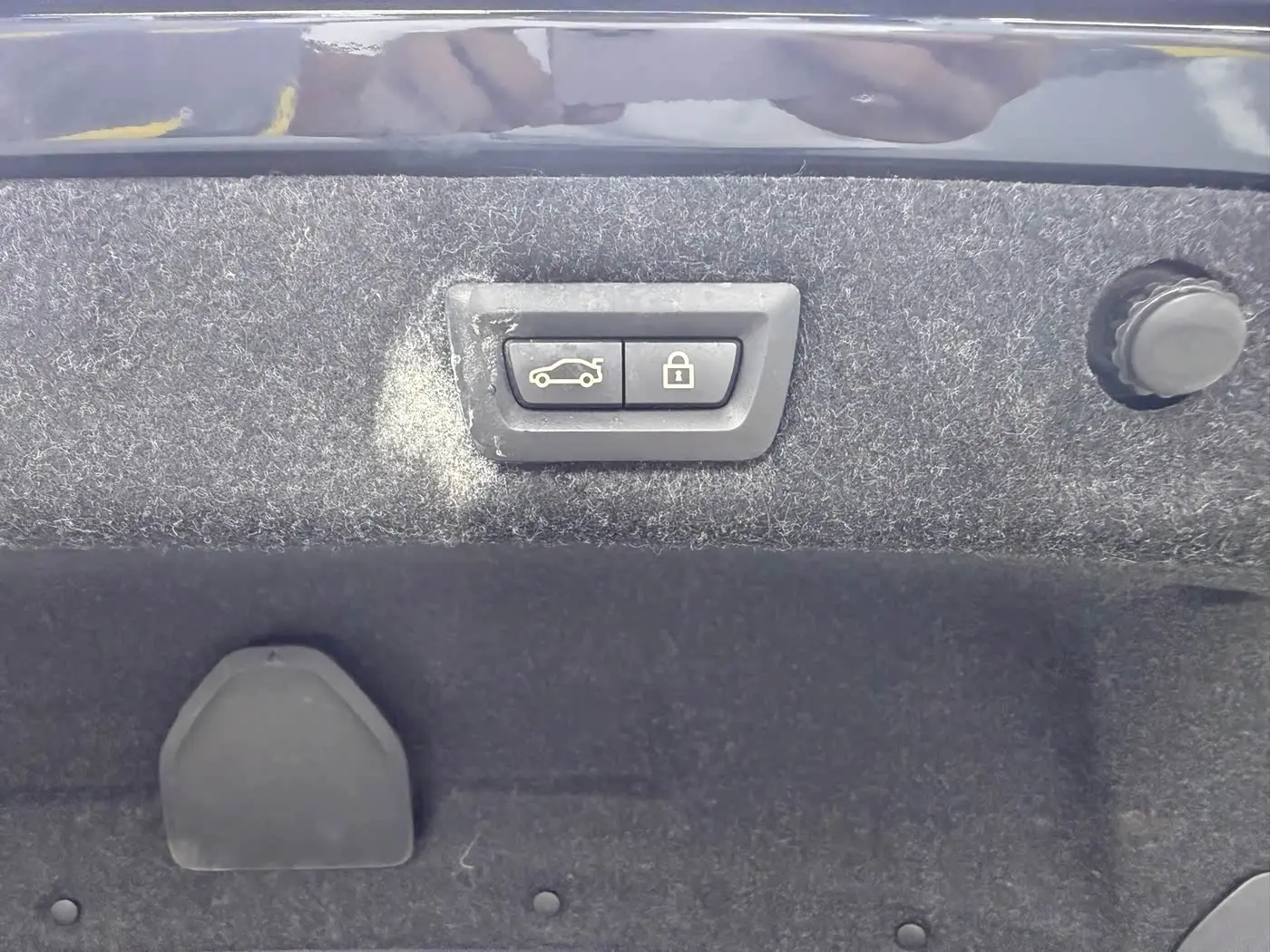 BMW 5 Series 2020 — Photo 12/19