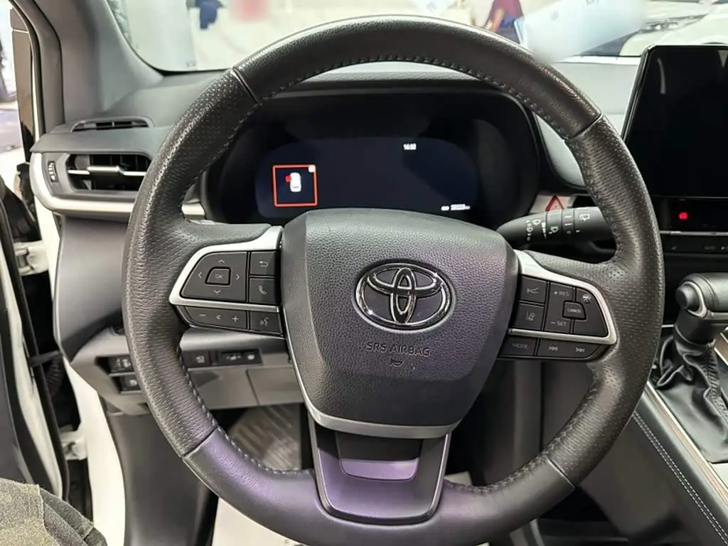 Toyota Granvia 2025 — Photo 3/20
