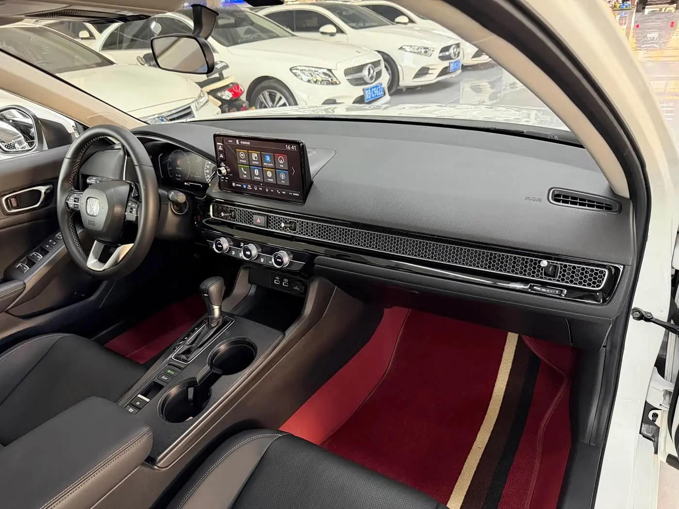 Honda Civic 2022 — Photo 17/20