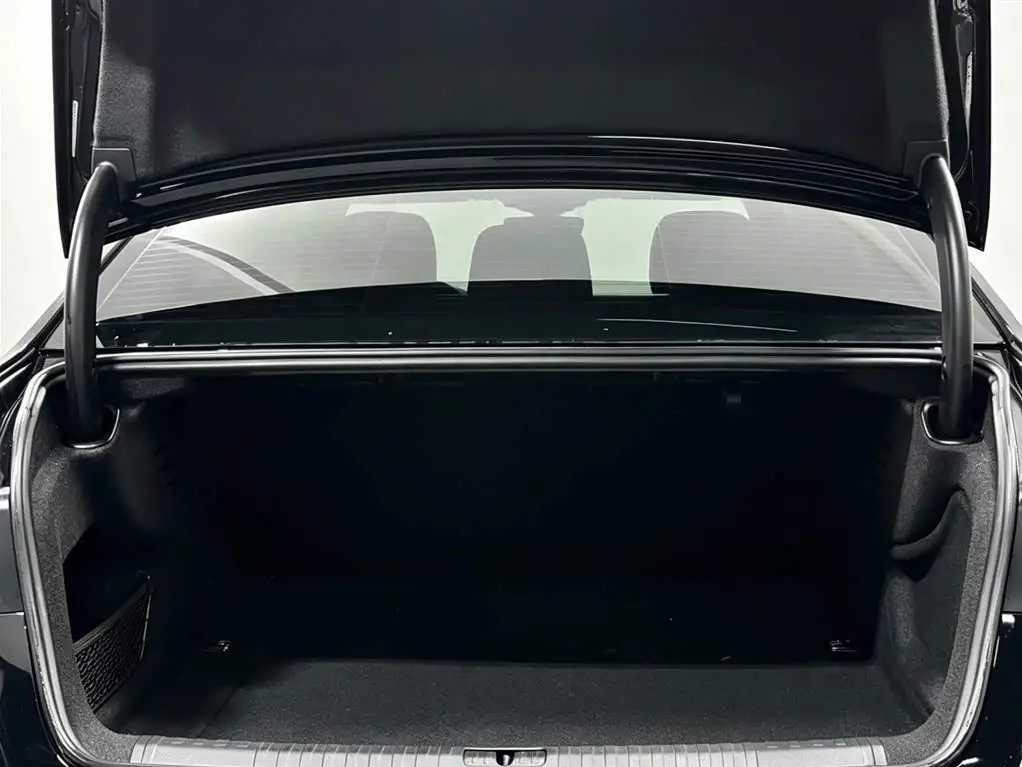 Audi A6L 2020 — Photo 15/15