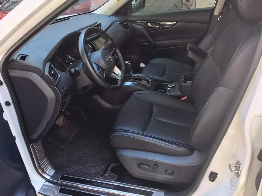 Nissan X-Trail 2019 — Photo 9/16