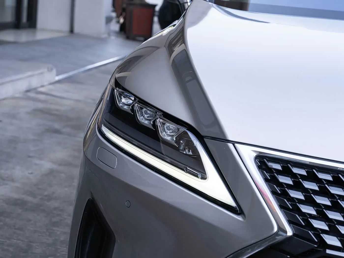 Lexus RX 2019 — Photo 6/20