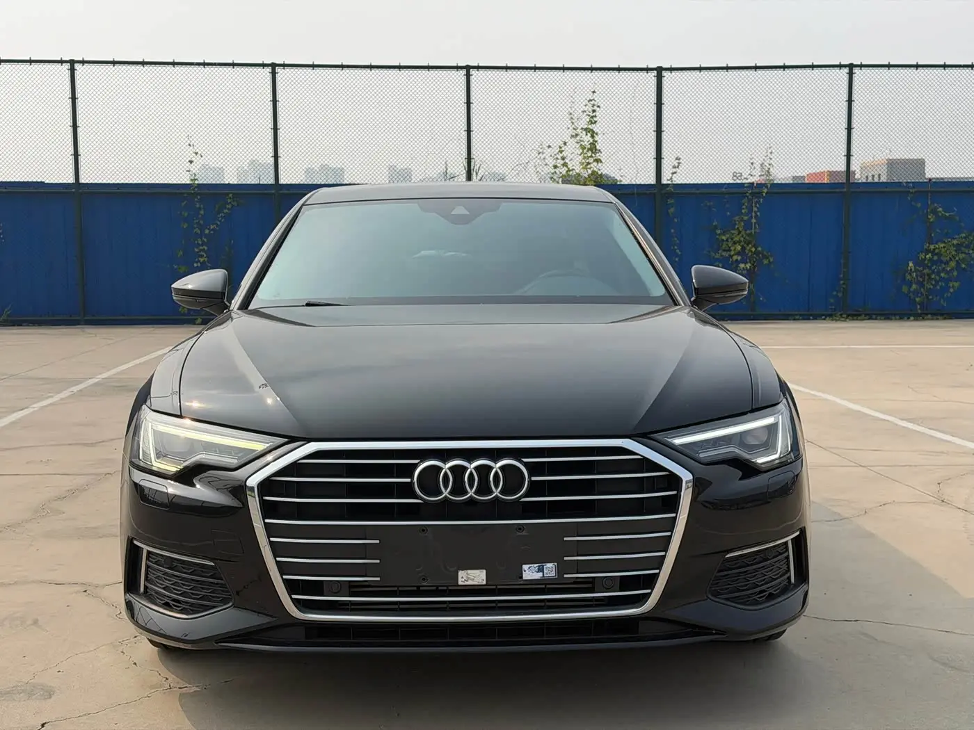 Audi A6L 2021 — Photo 2/17