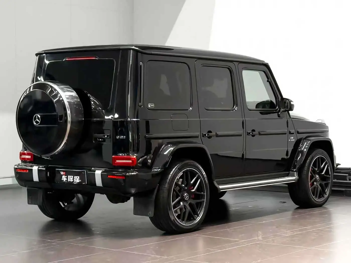 Mercedes-Benz G-Class 2019 — Фото 14/15