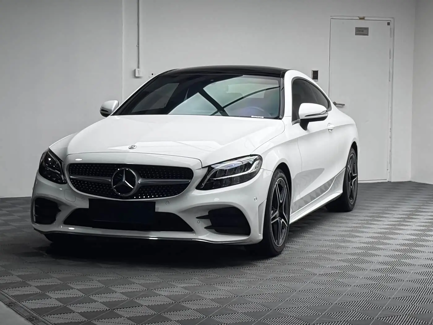 Mercedes-Benz C-Class, 2020