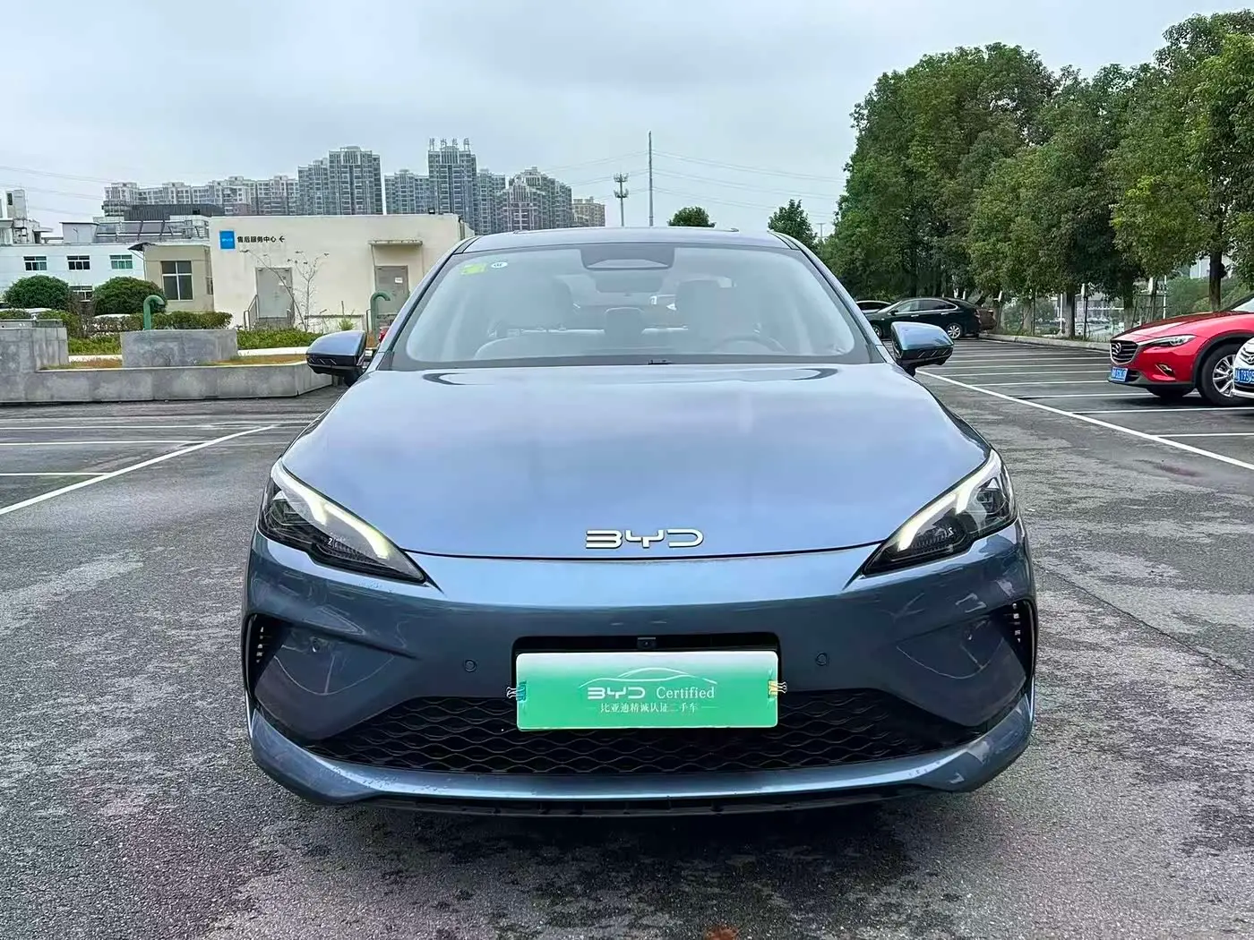 BYD Hai Bao 05 DM-i 2025 — Photo 2/11