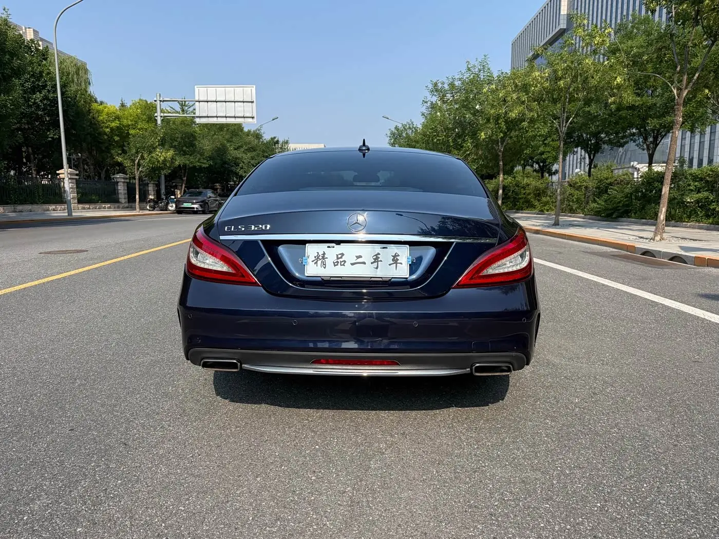 Mercedes-Benz CLS 2015 — Photo 7/18