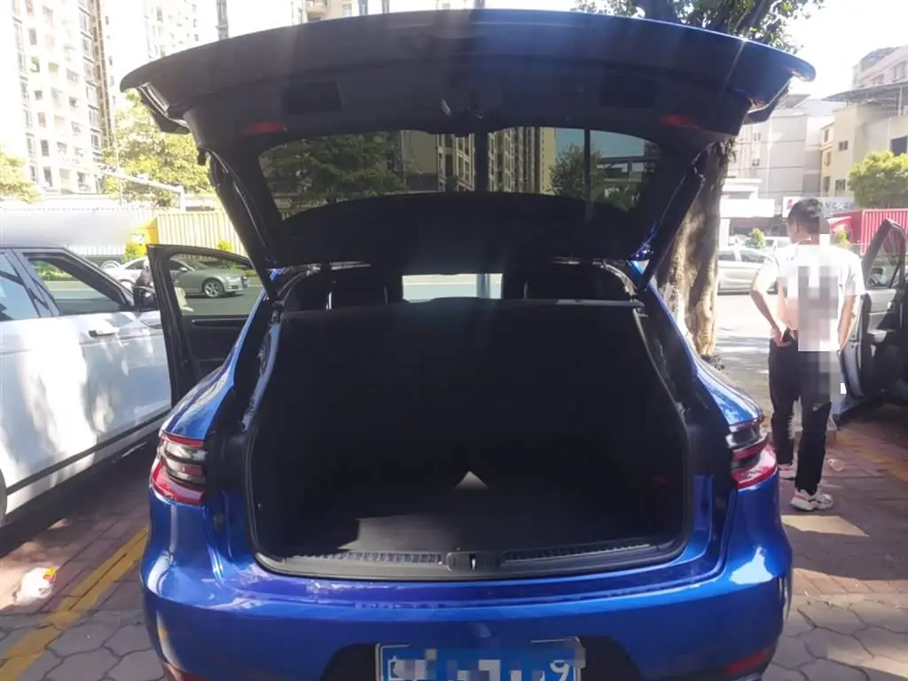 Porsche Macan 2017 — Photo 19/20