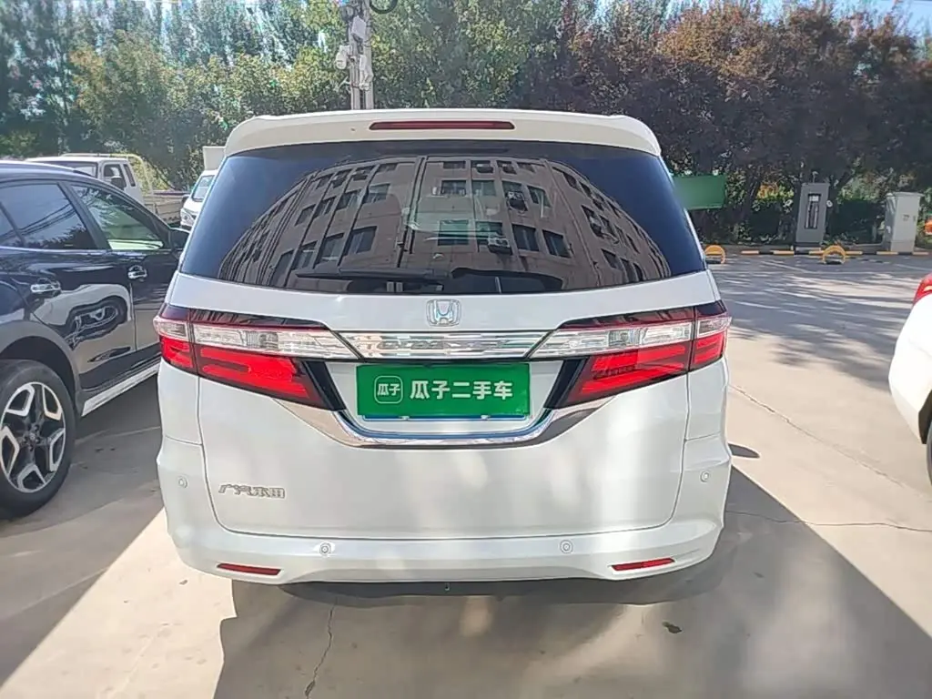 Honda Odyssey 2016 — Photo 6/20