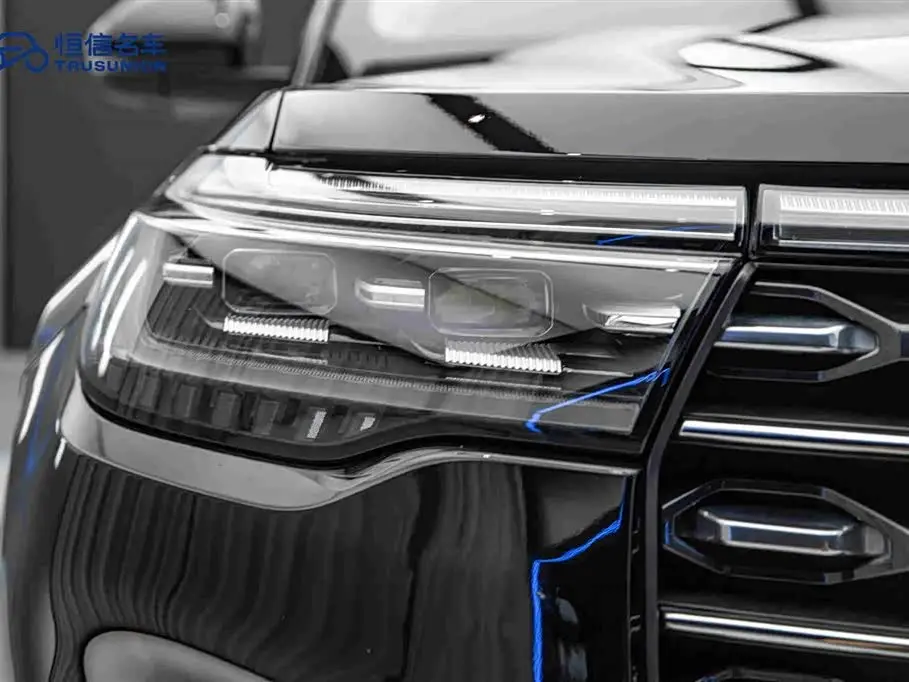Ford Explorer 2023 — Фото 10/20