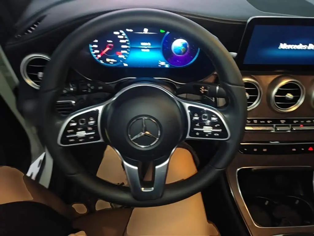 Mercedes-Benz GLC 2023 — Фото 11/20