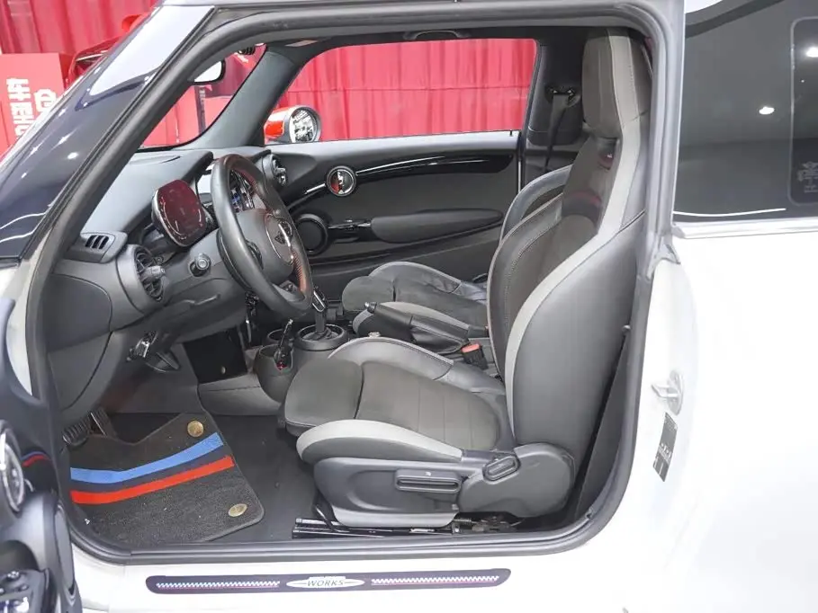 MINI JCW 2021 — Photo 15/19