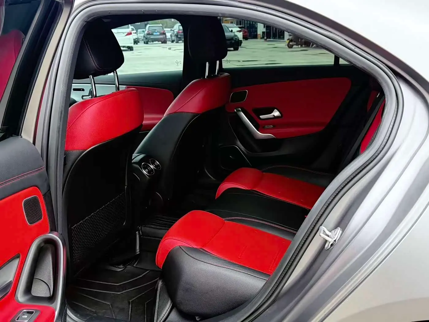 Mercedes-Benz A-Class AMG 2023 — Фото 10/18