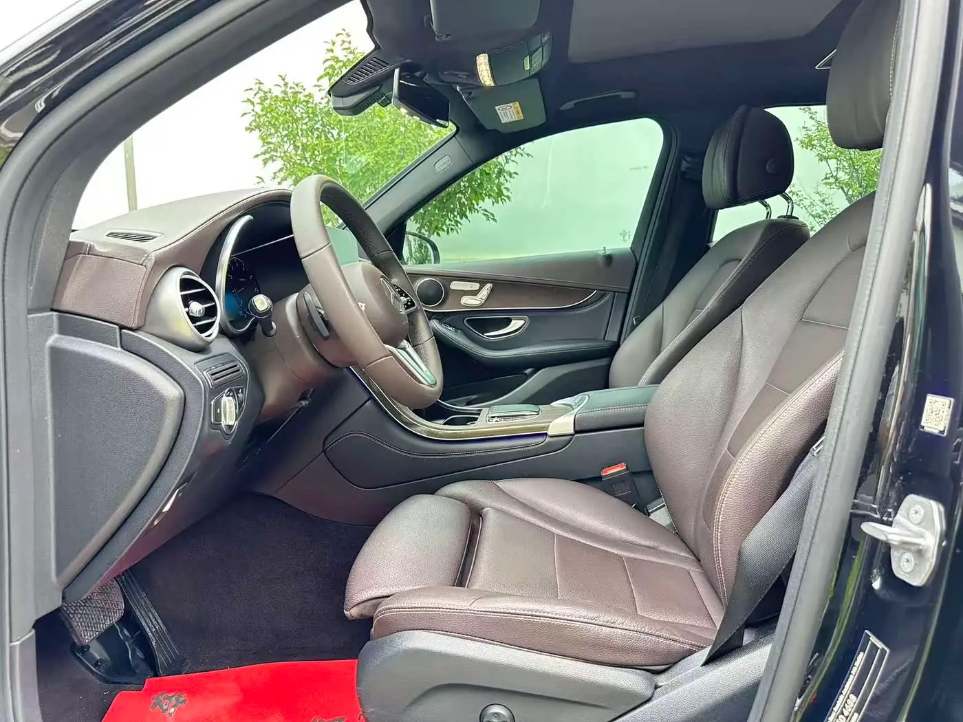 Mercedes-Benz GLC 2020 — Photo 4/11