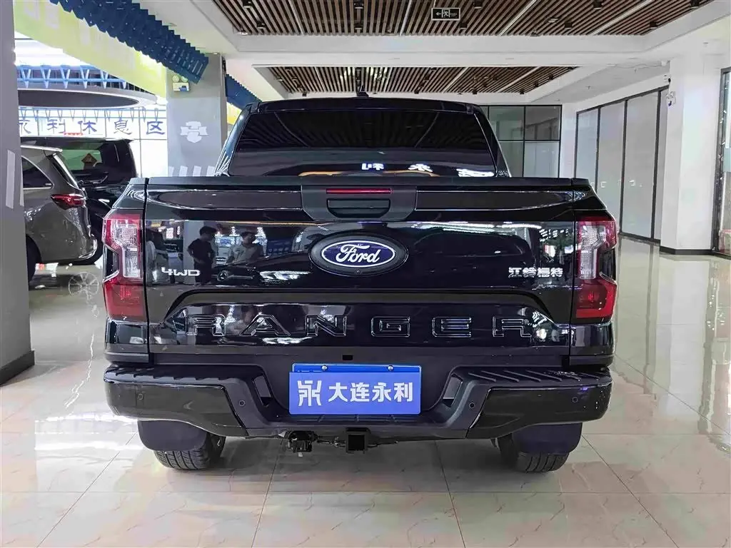 Ford Ranger 2025 — Photo 5/17