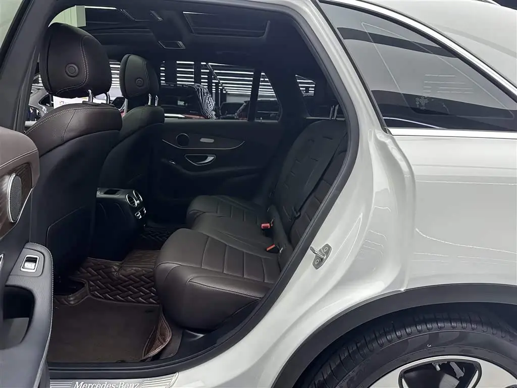 Mercedes-Benz GLC 2022 — Фото 7/17