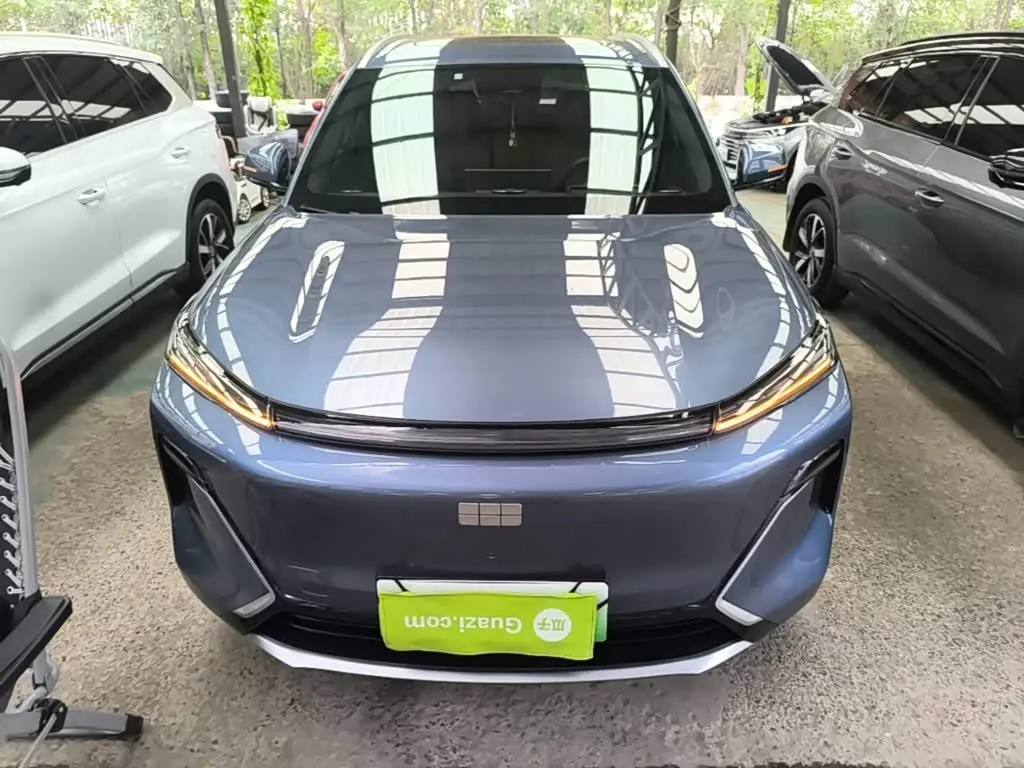 Geely Galaxy Galaxy Starship 7 EM-i 2025 — Photo 3/20