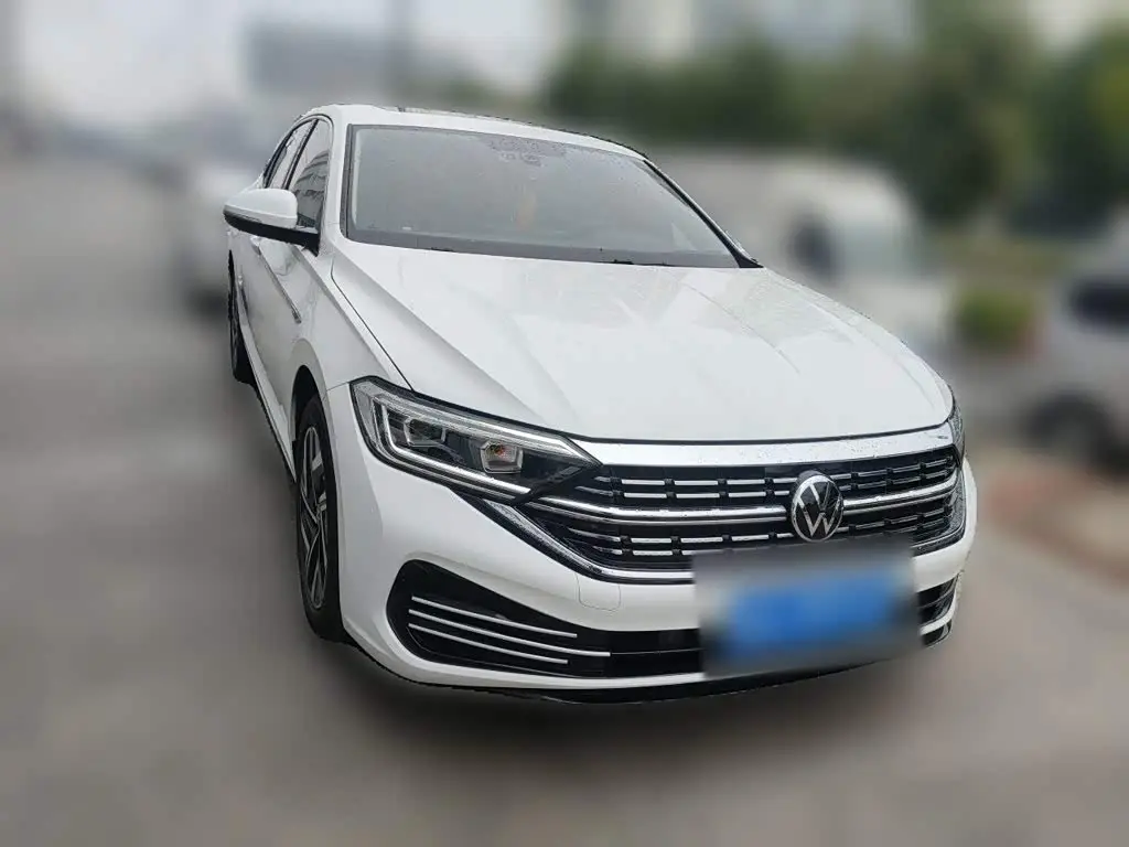 Volkswagen Sagitar 2023 — Photo 3/20
