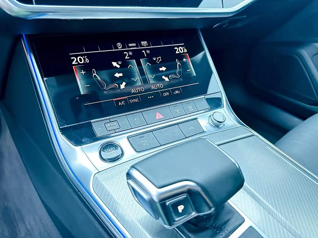 Audi A6L 2021 — Photo 9/15