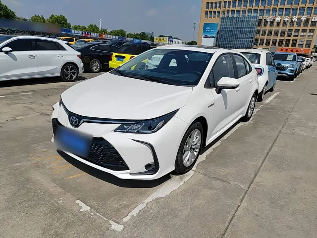 Toyota Corolla 2024 — Şəkil 2/20
