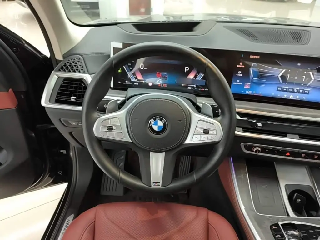 BMW X5 2025 — Photo 11/20