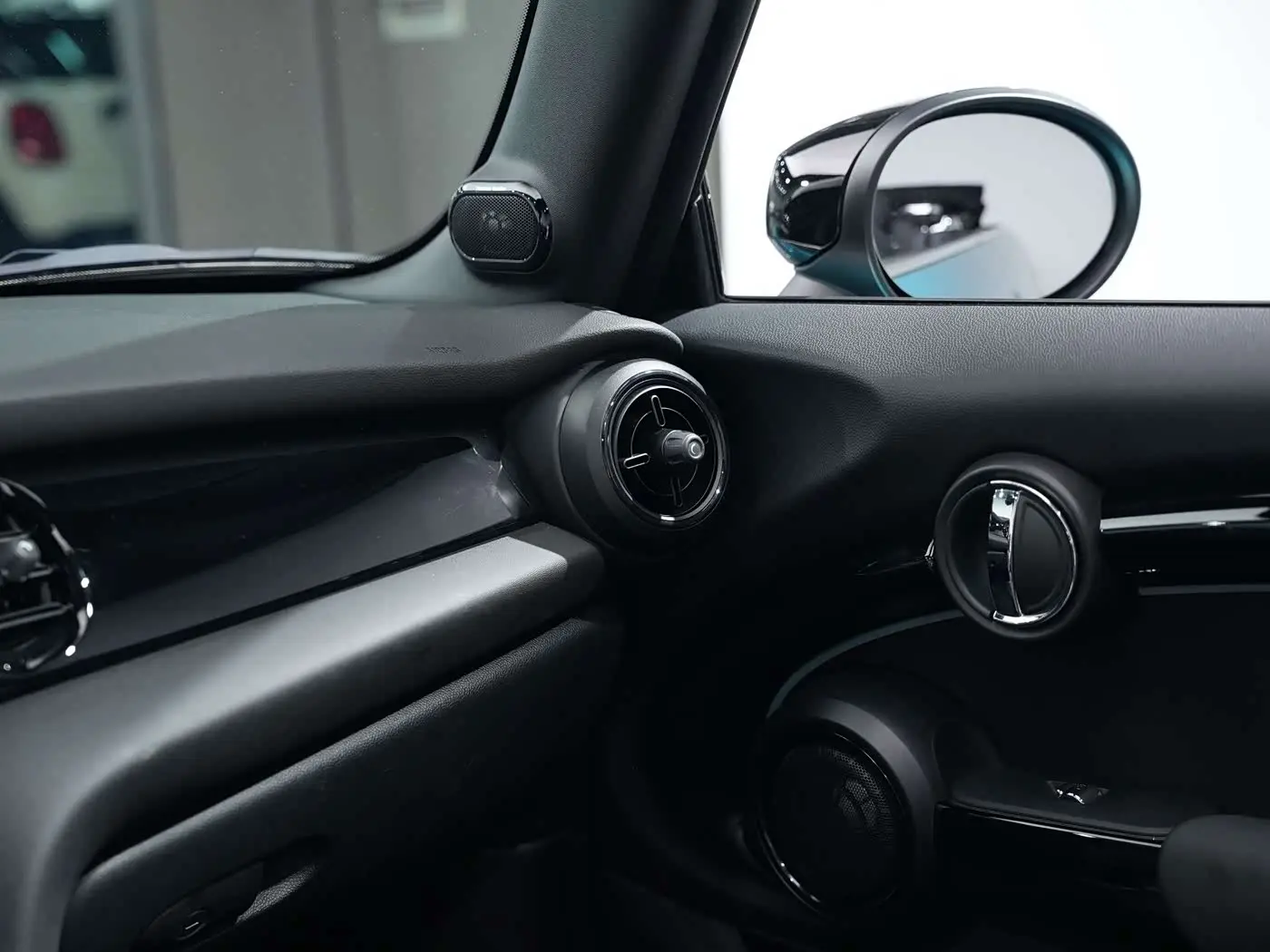 MINI MINI 2023 — Şəkil 20/20