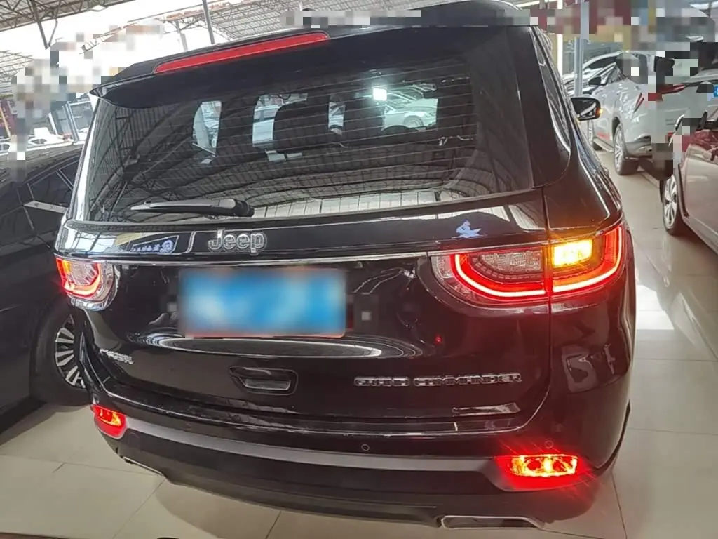 Jeep Grand Commander 2020 — Фото 6/20