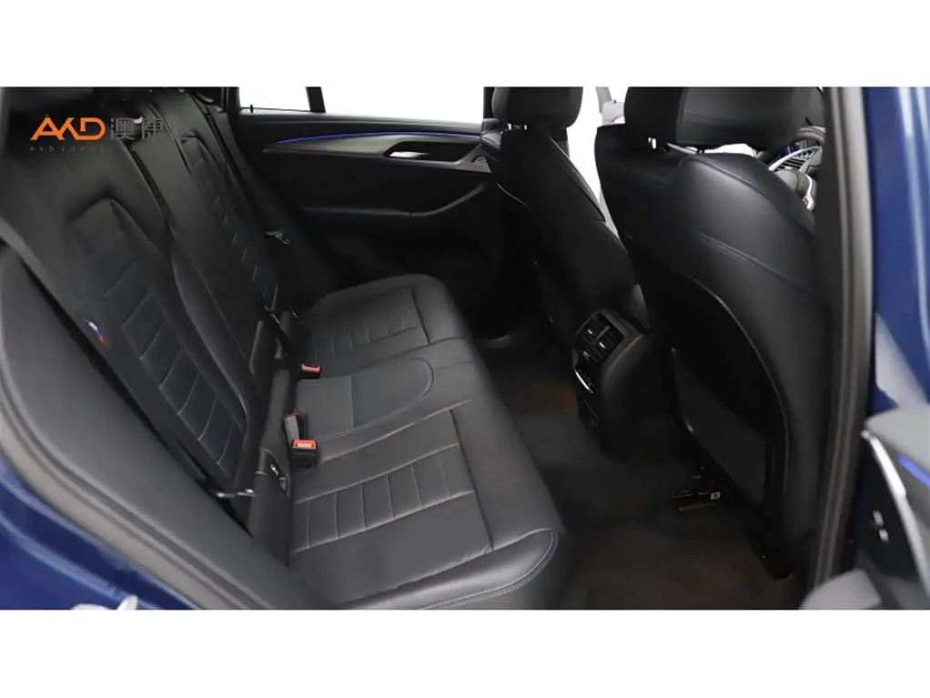 BMW X4 2019 — Photo 8/10