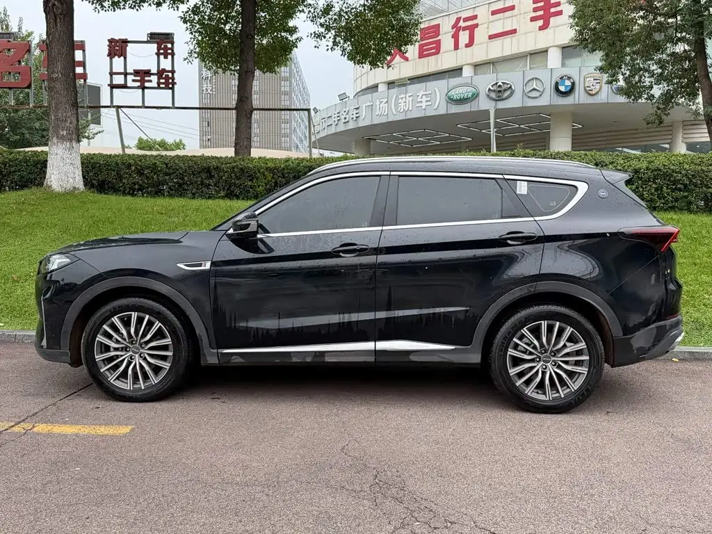Jetour X70 PLUS 2024 — Photo 3/14
