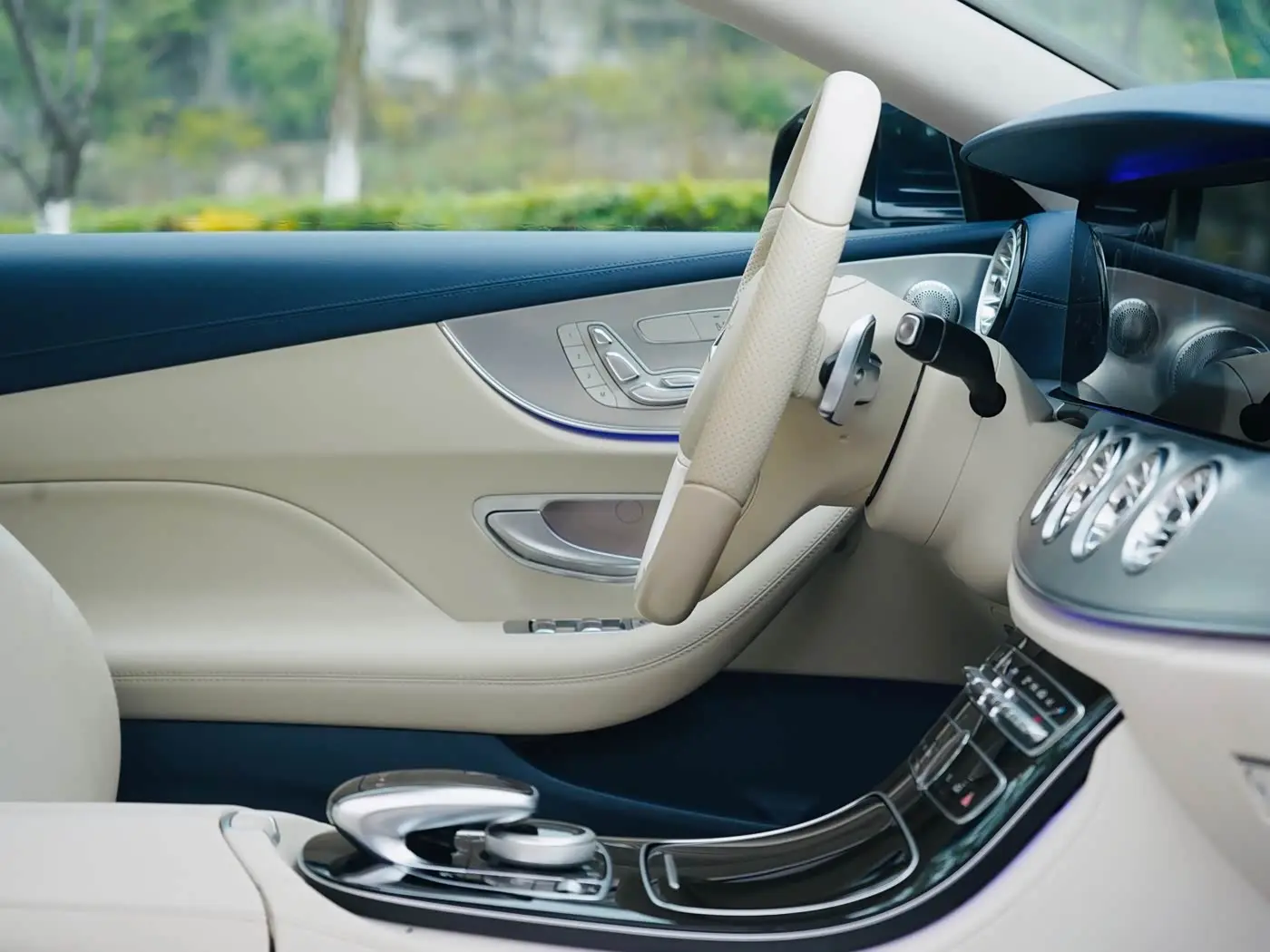 Mercedes-Benz E-Class 2018 — Фото 16/17