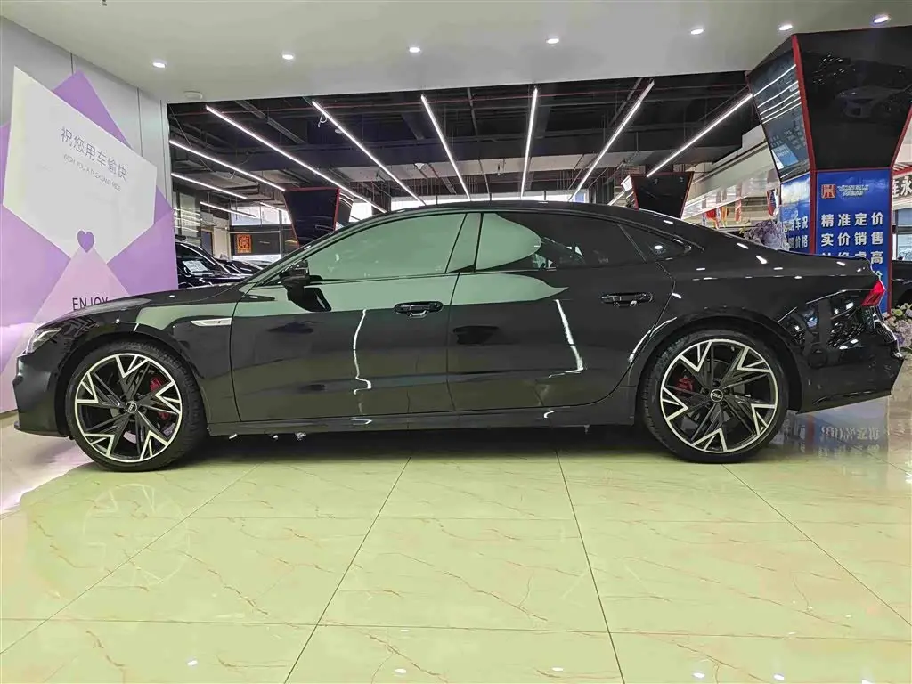 Audi A7L 2025 — Şəkil 7/18