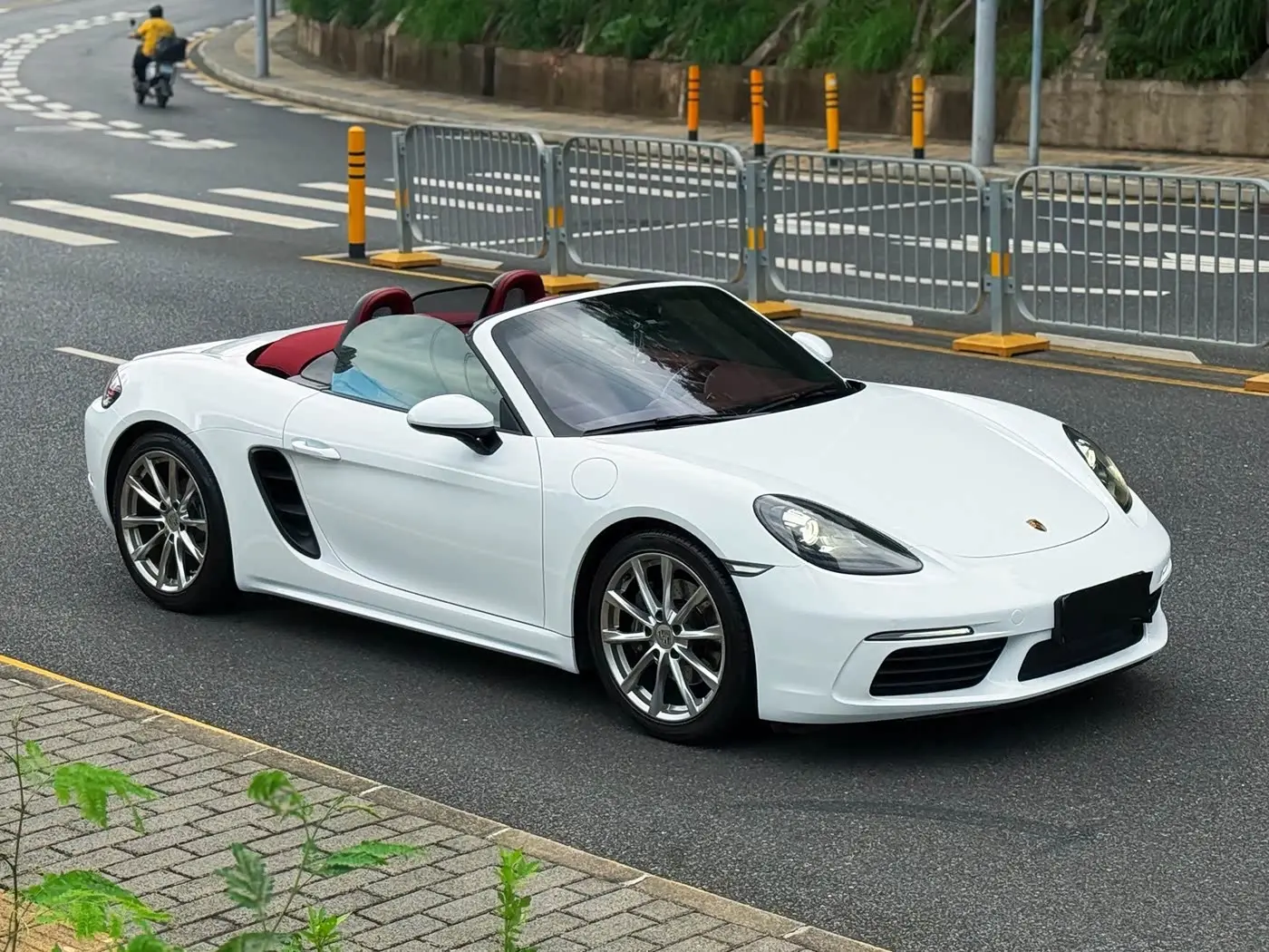 Porsche 718 2021 — Photo 11/20
