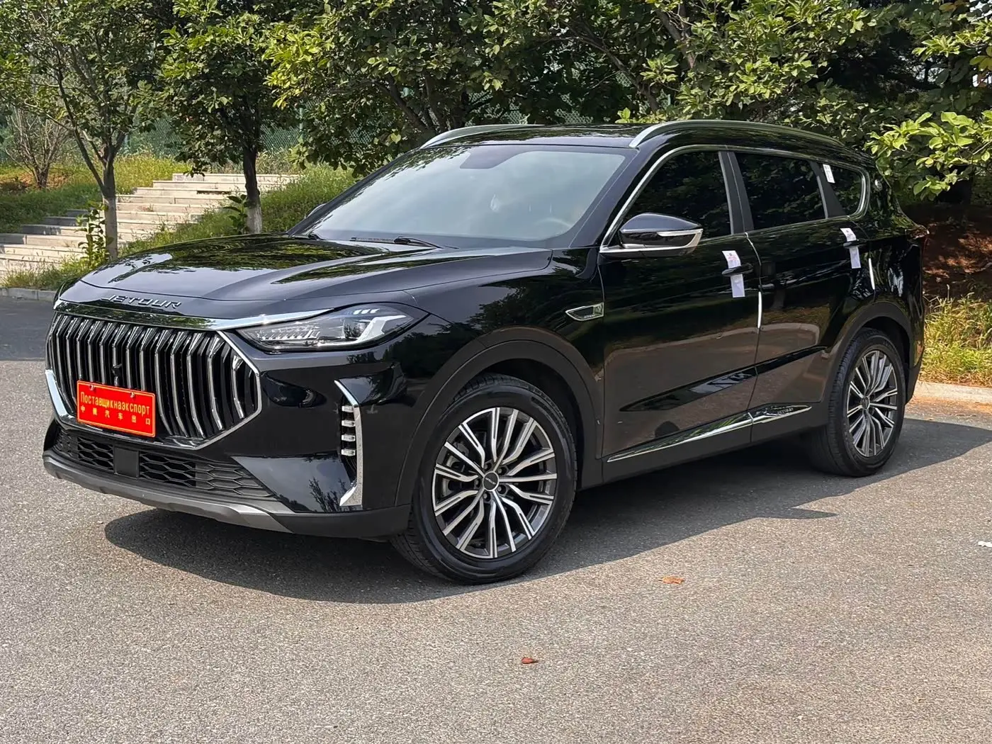 Jetour X70 PLUS 2023 — Photo 1/20