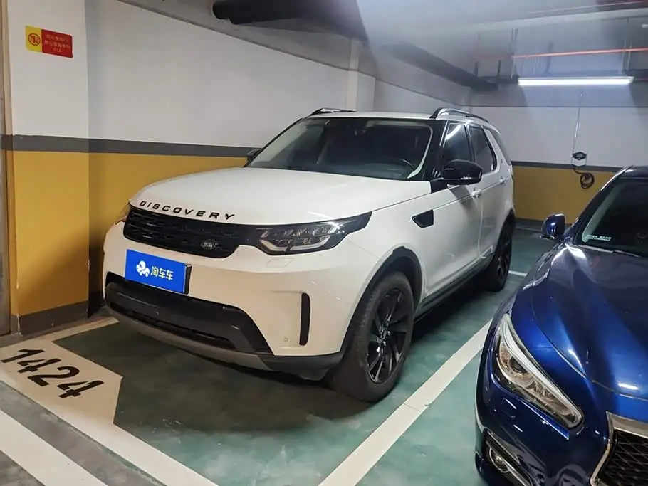 Land Rover Discovery 2018 — Photo 1/16