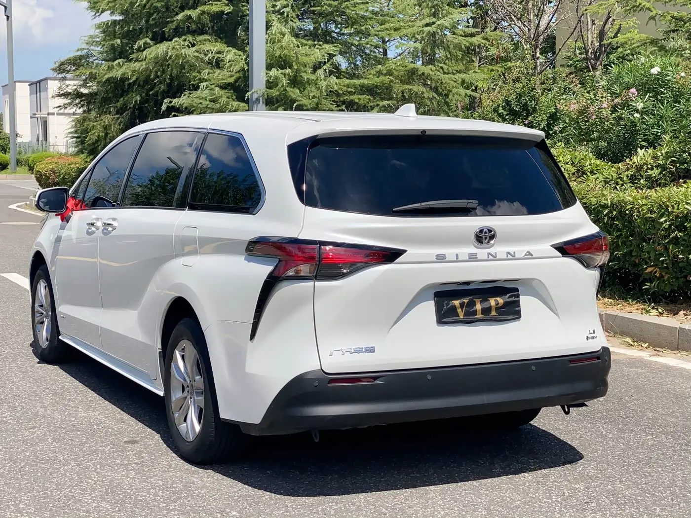 Toyota Sienna 2024 — ფოტო 7/20