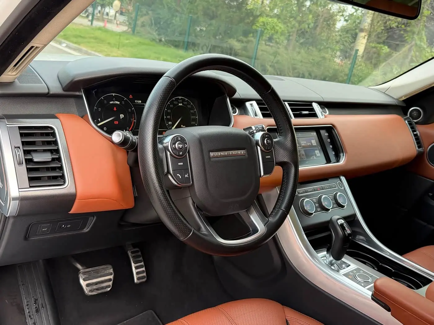 Land Rover Range Rover Sport 2015 — Photo 11/20