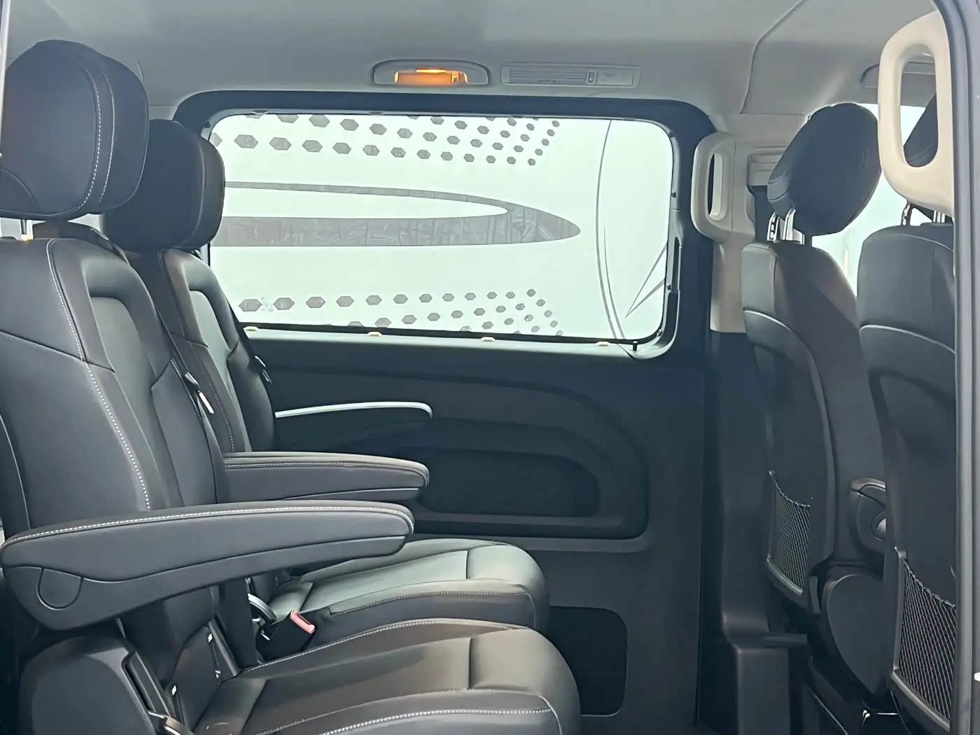 Mercedes-Benz Vito 2024 — Photo 7/9