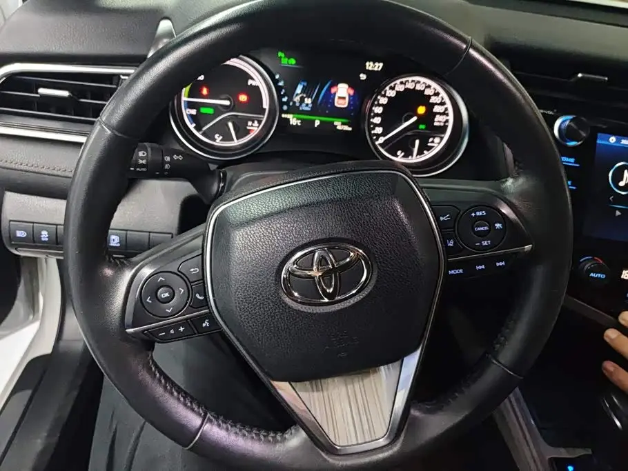 Toyota Camry 2020 — Photo 15/16