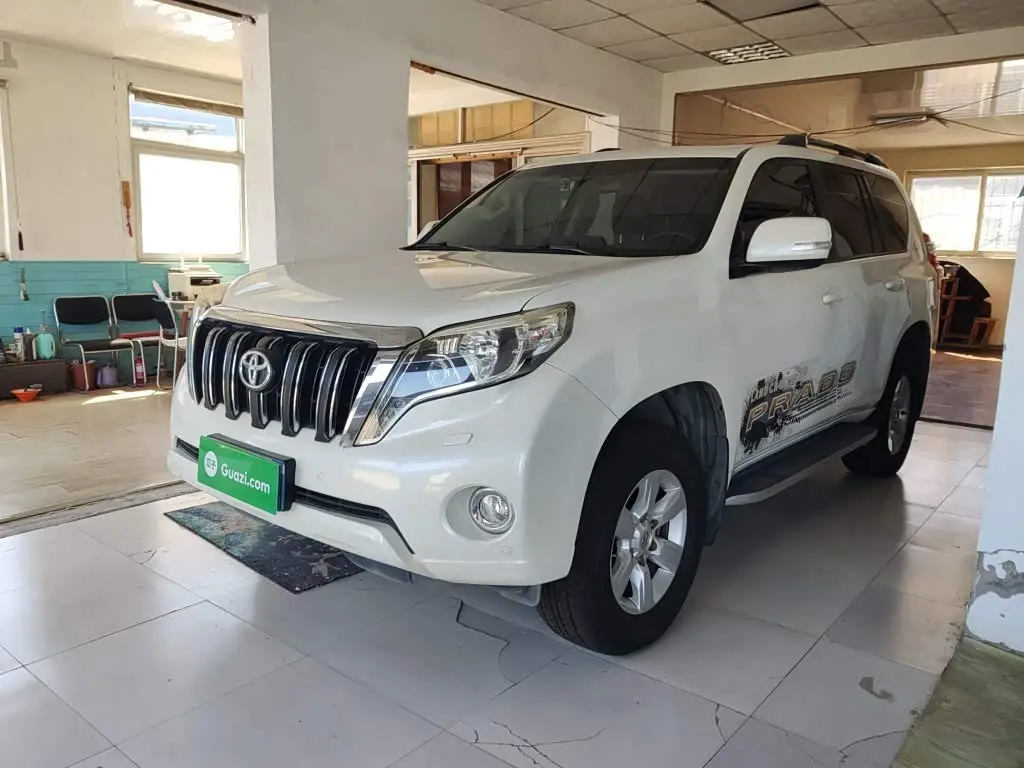 Toyota Prado 2016 — Photo 1/20