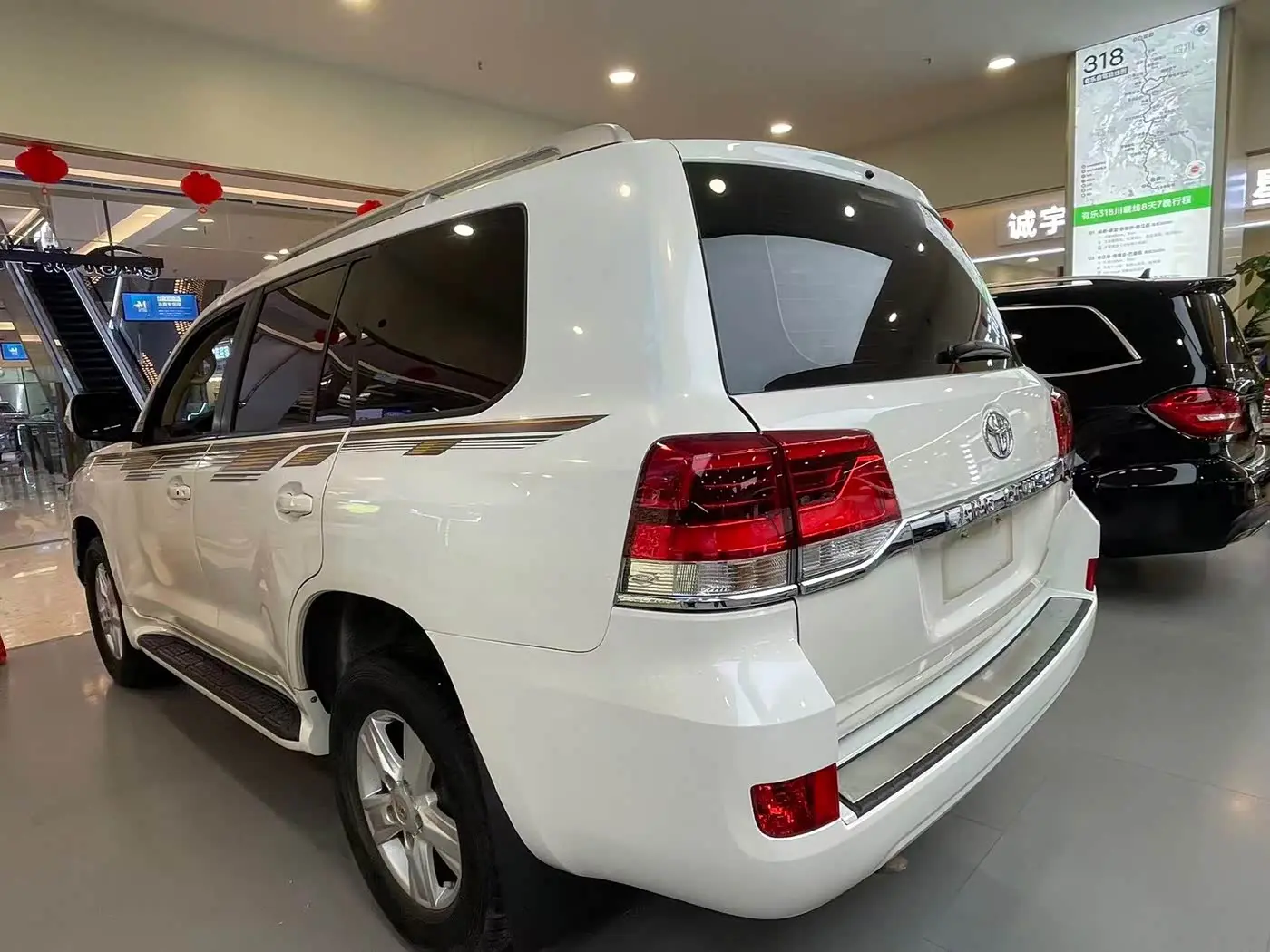 Toyota Land Cruiser 2016 — Фото 10/10
