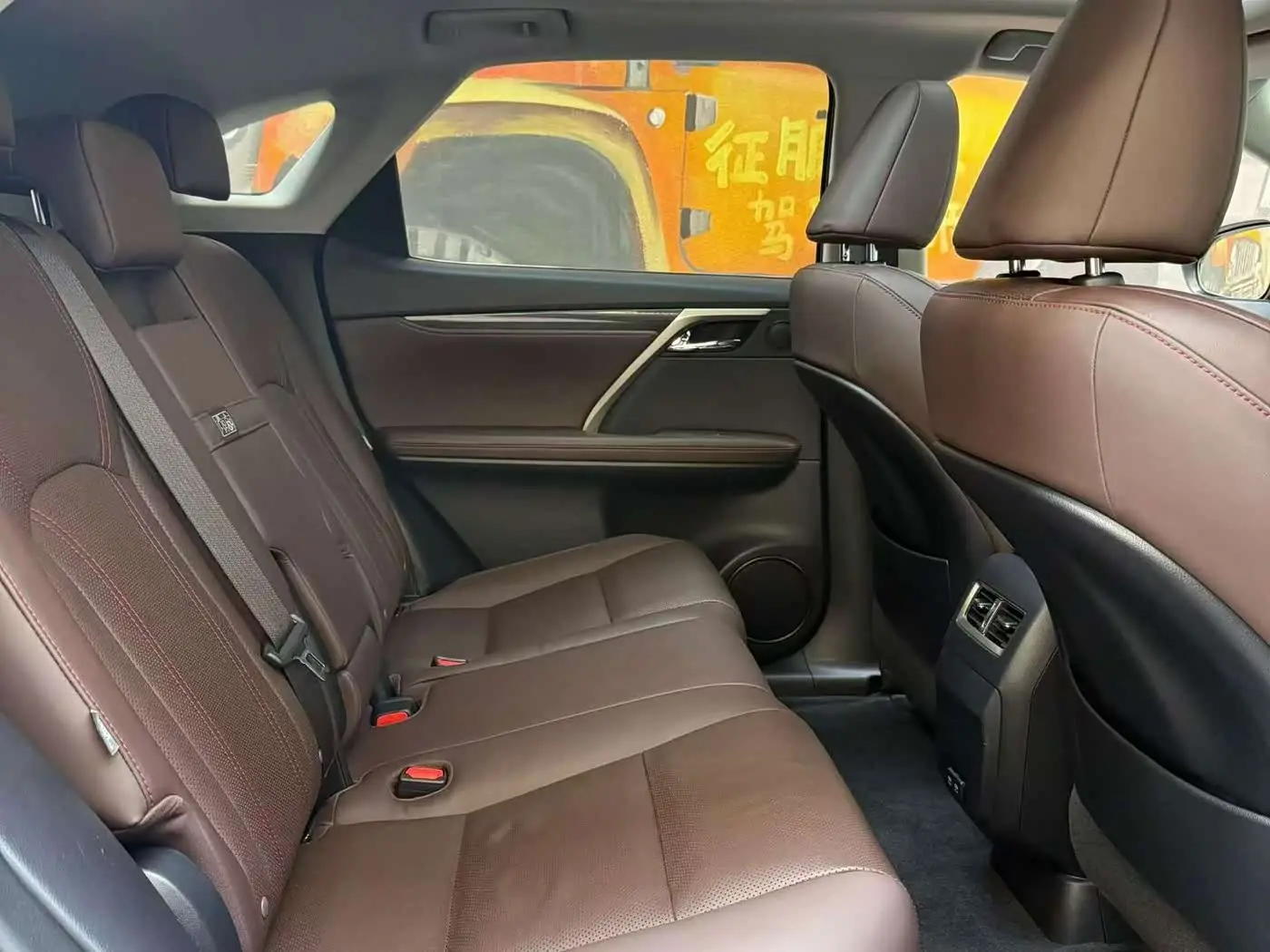 Lexus RX 2021 — Photo 9/9