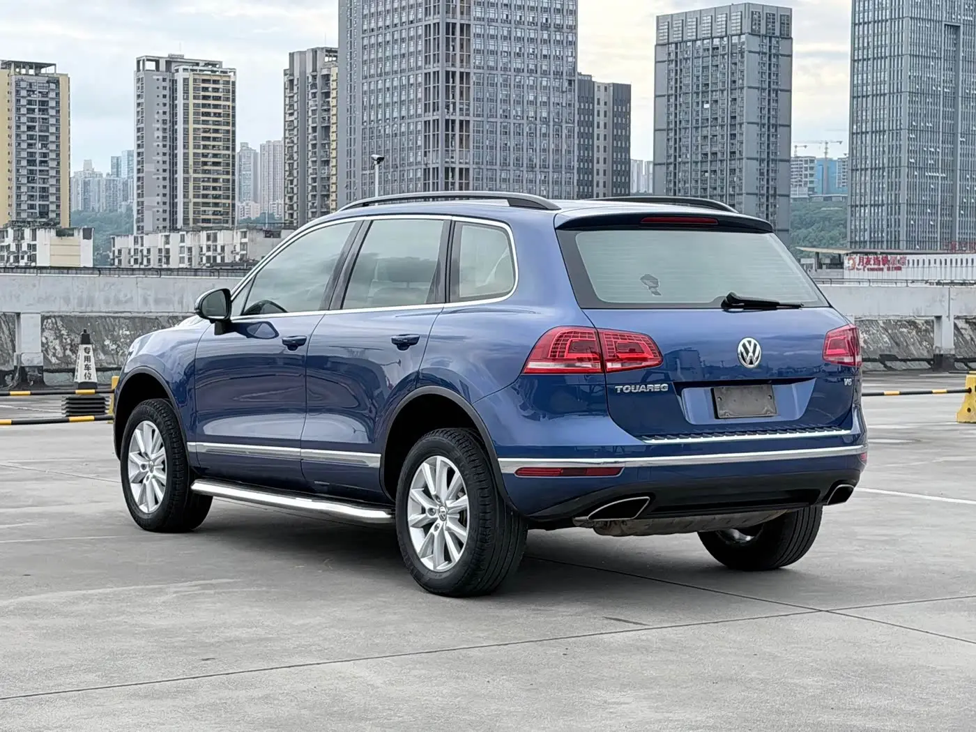 Volkswagen Touareg 2017 — Photo 6/15
