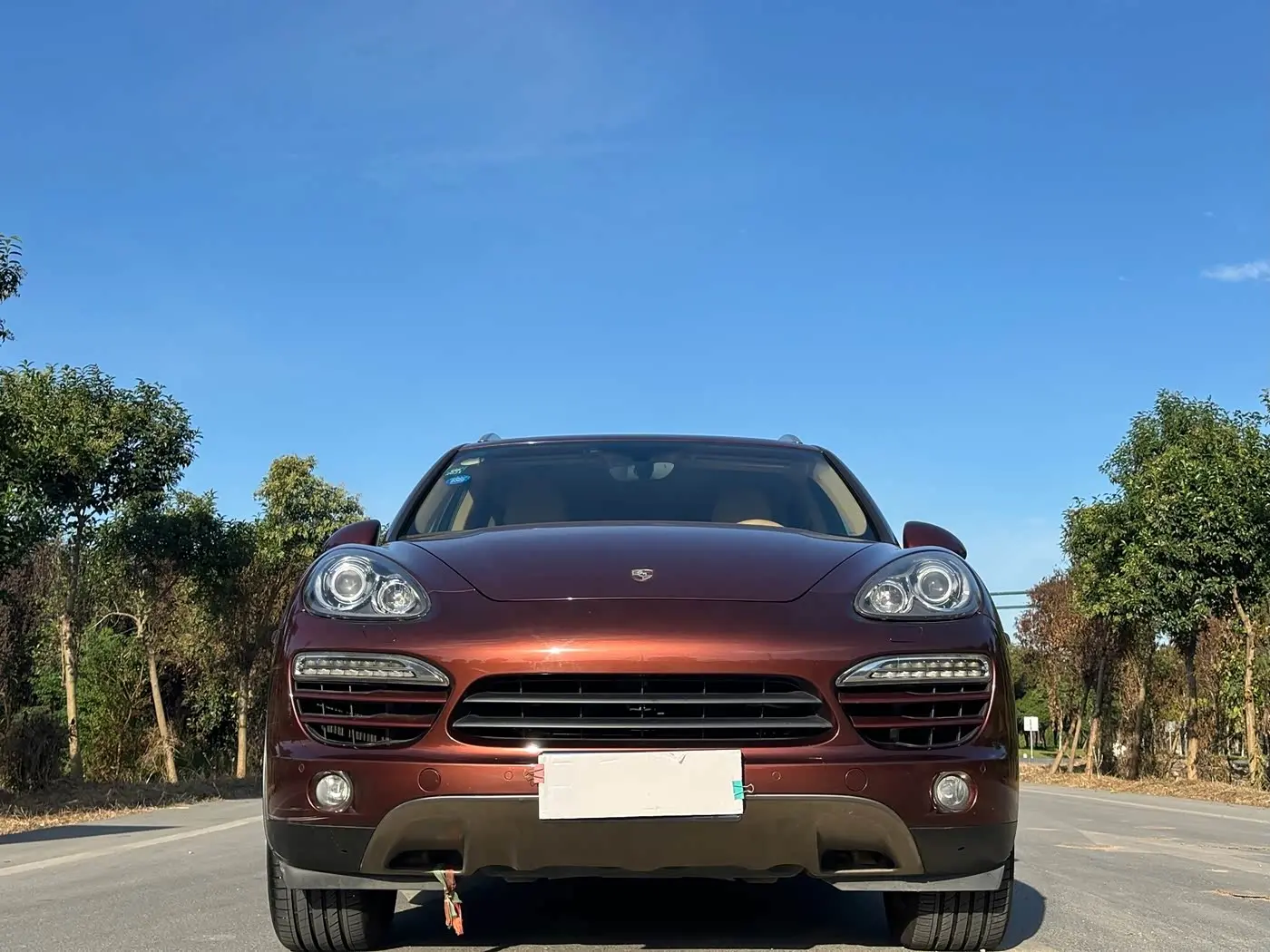 Porsche Cayenne 2012 — Photo 2/16