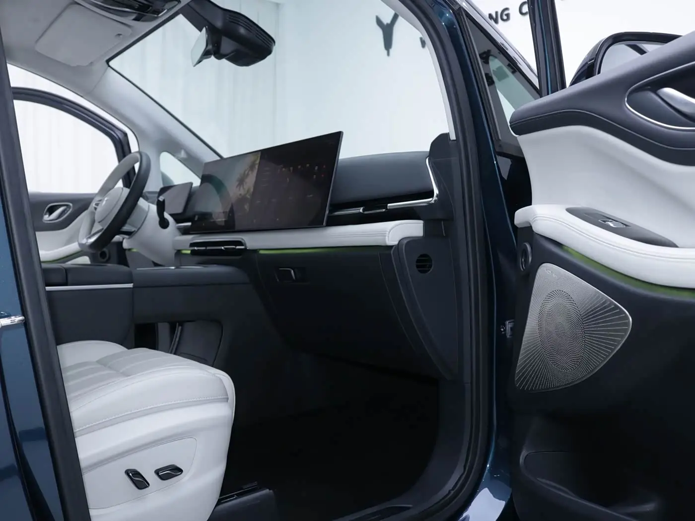 Voyah Auto Voyah Dreamer 2025 — Photo 5/20