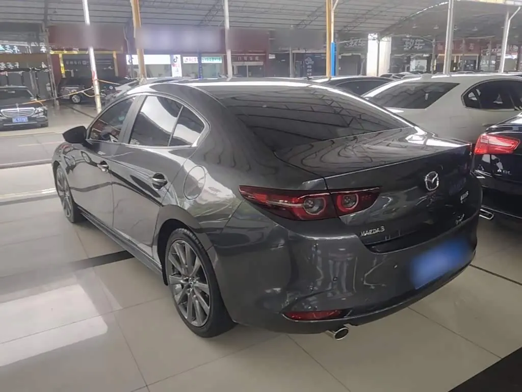 Mazda Mazda3 Axela 2024 — Photo 5/20