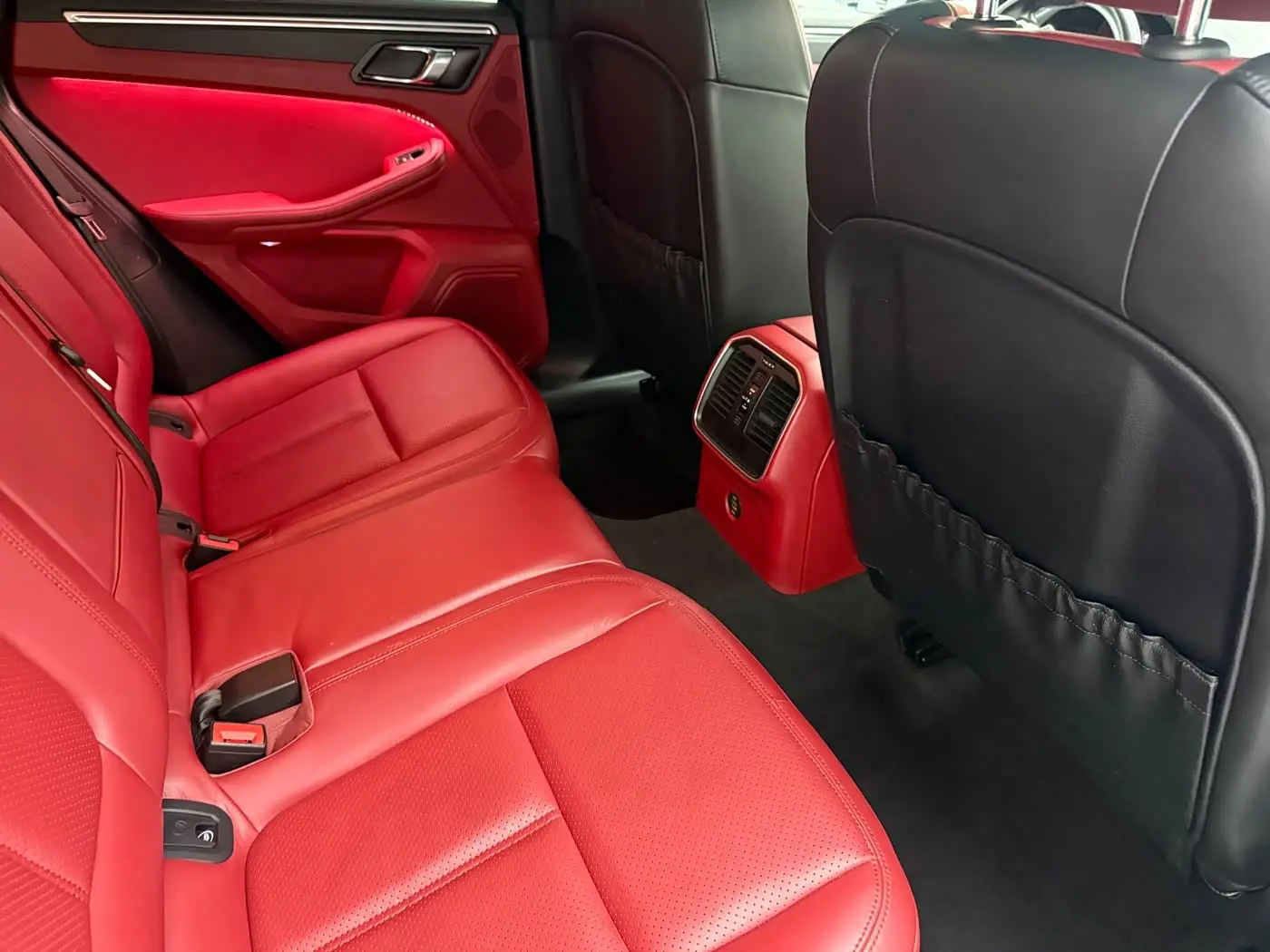 Porsche Macan 2019 — Photo 19/20
