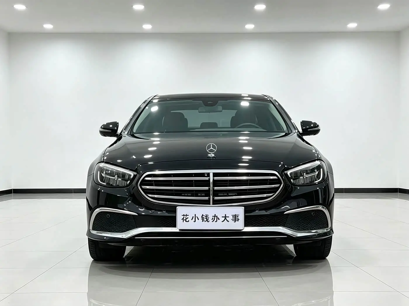 Mercedes-Benz E-Class 2023 — Фото 2/8