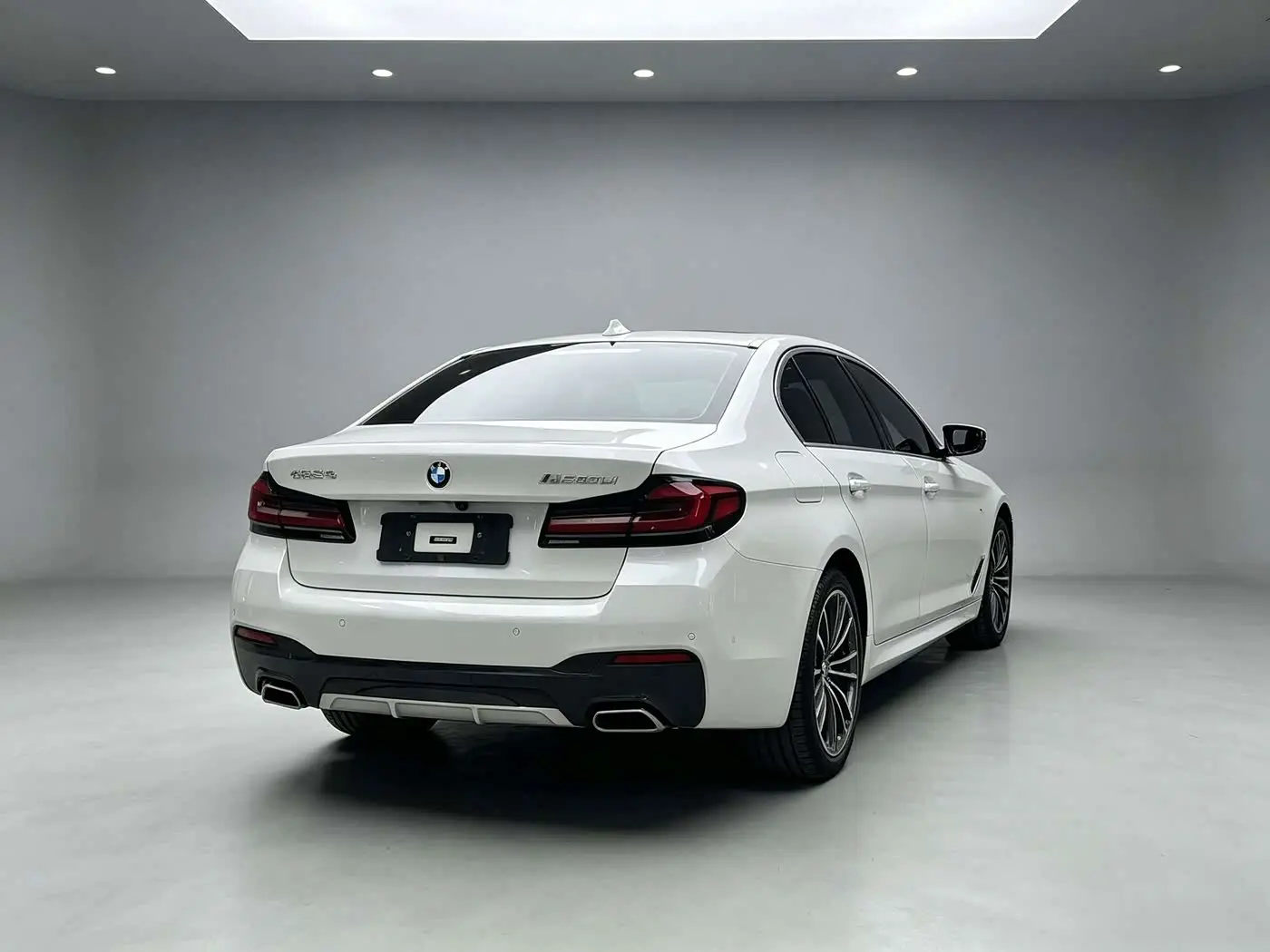 BMW 5 Series 2023 — Photo 5/6
